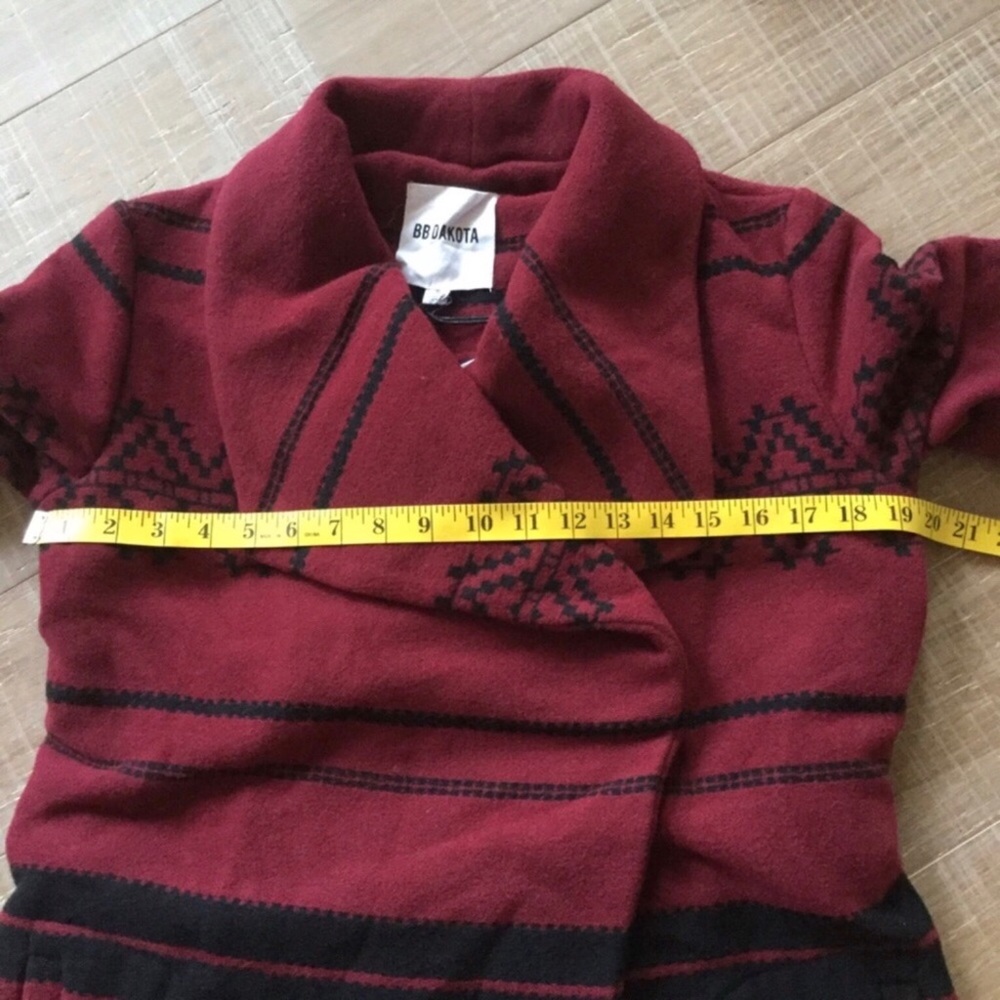 BB DAKOTA NWT Aztec Print Fleece Coat Sz Small - Picture 7 of 8